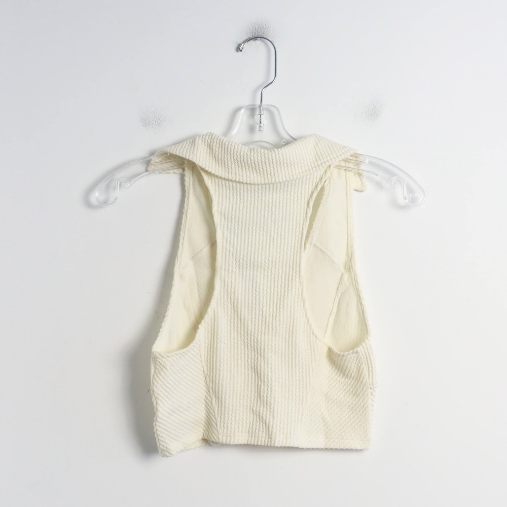 NWT Urban Outfitters Ford Collared Cropped Top Ivory textured V-neck M medium - Picture 6 of 8